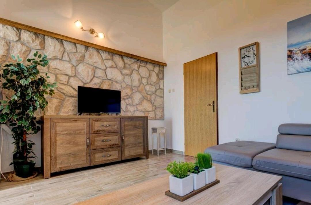 Love Apartments Zecevo Bagian luar foto
